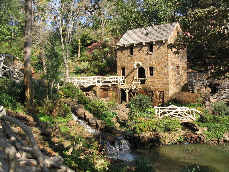 http://www.bluffton.edu/~sullivanm/arkansas/littlerock/oldmill/307.jpg