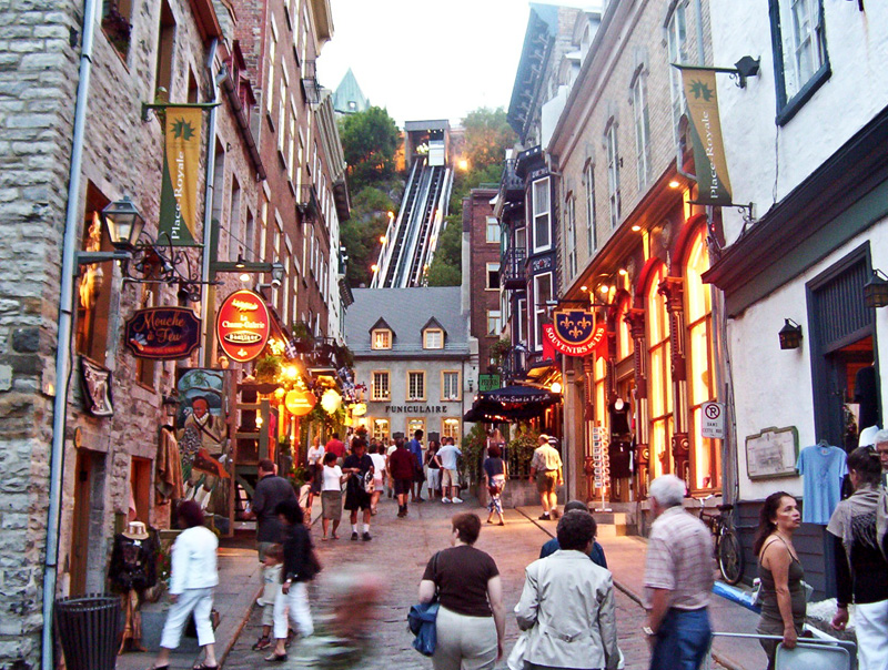 http://www.traveltourismblog.com/images/travel%20trip%20to%20old%20Quebec%20City.jpg
