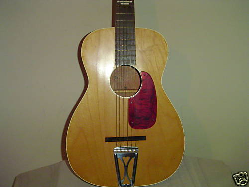 http://www.guitar-museum.com/uploads/guitar/151/150297593686-5.jpg